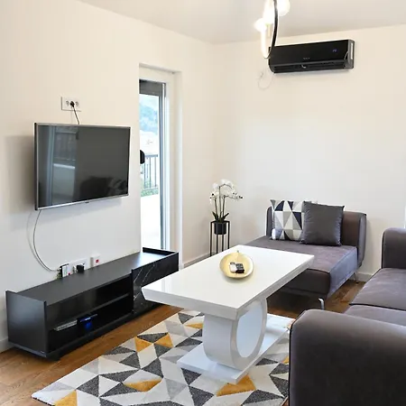 Apartament Shine 29 *