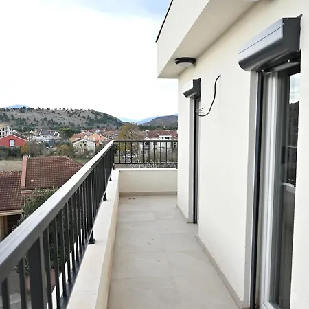 Apartment Shine 29